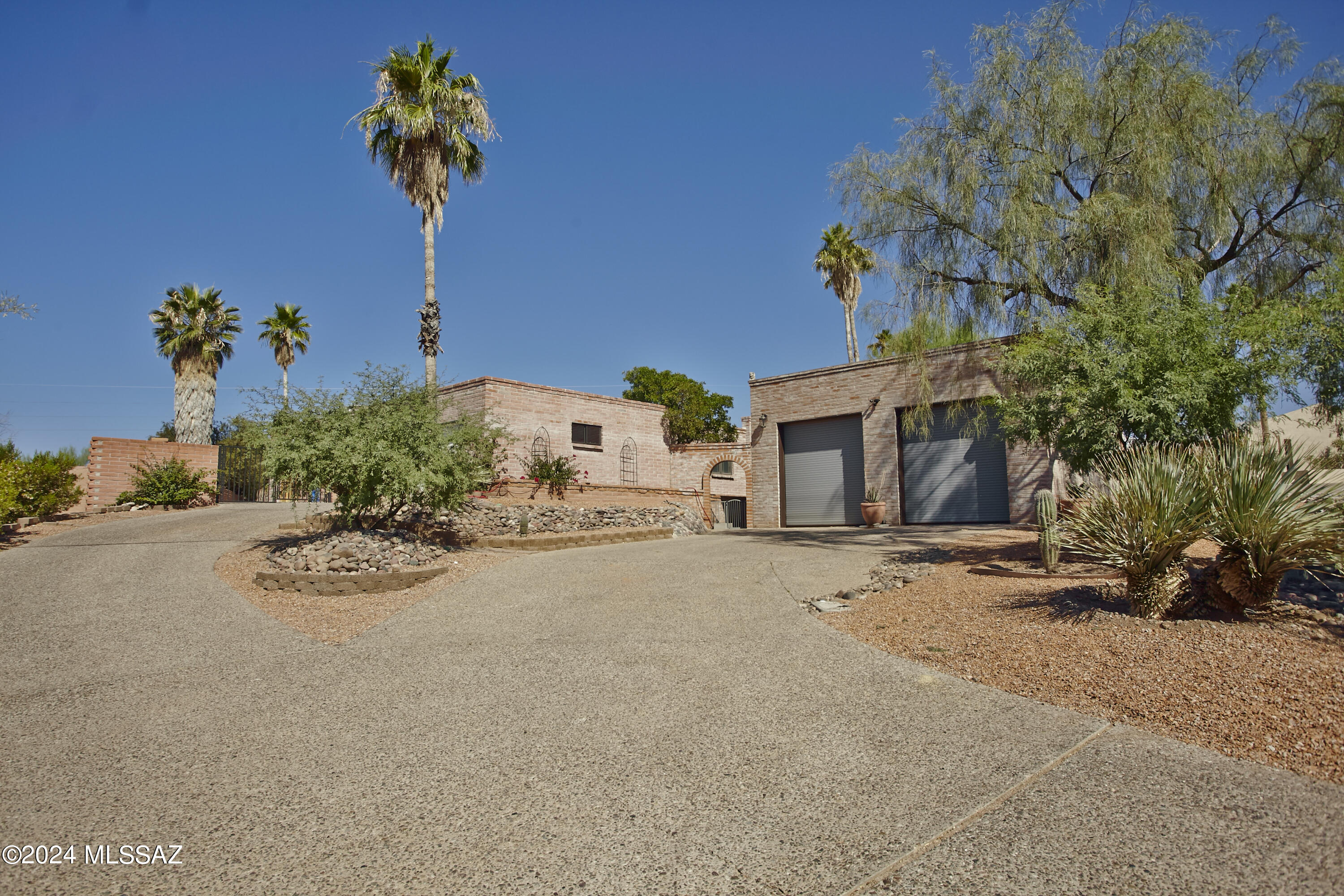 Paseo Aquimuri , Tucson, AZ 85750 #1