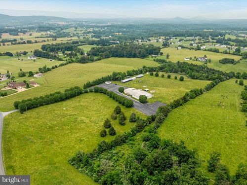 572 Red Bud Rd, STRASBURG, VA, 22657-4335 | Card Image