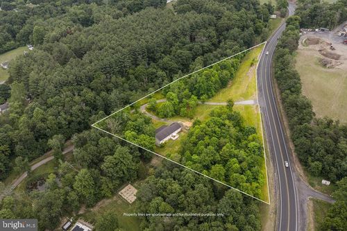 8160 Northwestern Pike, GORE, VA, 22637-1927 | Card Image