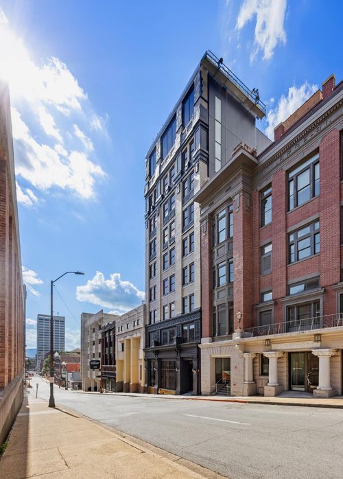 203-117 E 7th St, Chattanooga, TN, 37402-1904 | Card Image