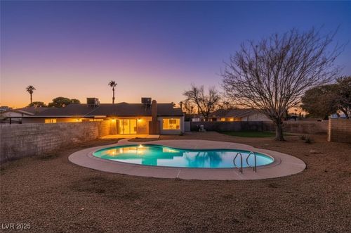 7075 Starwood Dr, Las Vegas, NV, 89147-4413 | Card Image