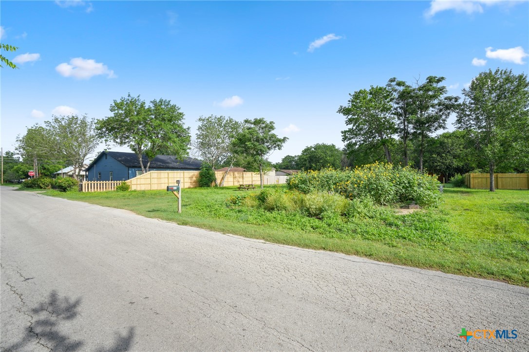Land in Lockhart 5