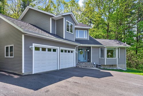 2598 Ny Highway 43, Averill Park, NY, 12018-4406 | Card Image