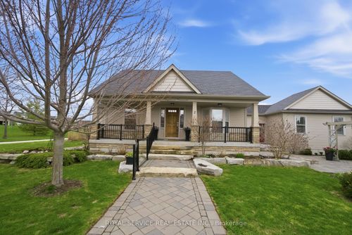 2 Bigwood Cres, Port Hope, ON, L1A0C8 | Card Image