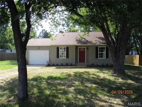 704 Shenandoah Avenue, Cuba, MO, 65453 | Card Image