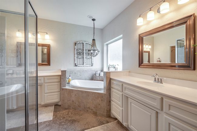4306 Lucero Dr, House other with 3 bedrooms, 3 bathrooms and null parking in Granbury TX | Image 17