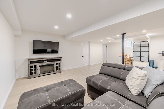 21 Emma St, House other with 3 bedrooms, 2 bathrooms and 4 parking in Princeton ON | Image 29