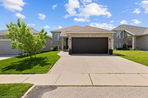 19 Brewster Way, Brantford, ON, N3T6N2 | Card Image