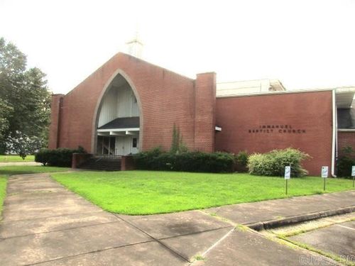 1801 W 17th Ave, Pine Bluff, AR, 71603-4071 | Card Image