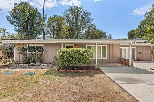 2128 Bautista Ave, Vista, CA, 92084 | Card Image