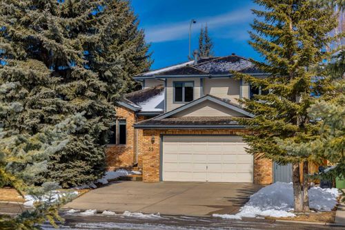 55 Oakmount Crt Sw, Calgary, AB, T2V5B9 | Card Image