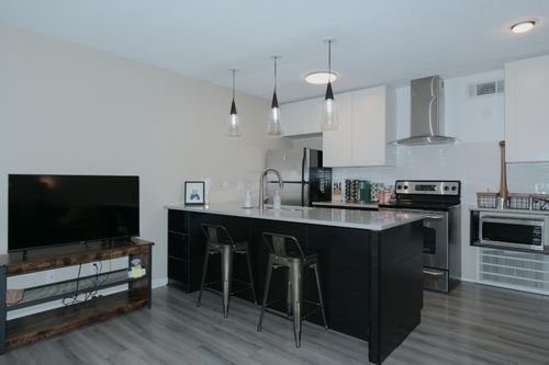 6-2302 E Side Dr, Austin, TX, 78704-5201 | Card Image