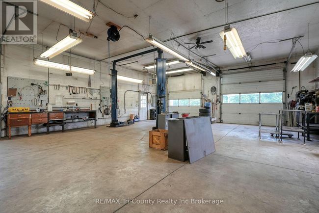 985 Norfolk County Rd 28, House other with 3 bedrooms, 2 bathrooms and 27 parking in Langton ON | Image 12