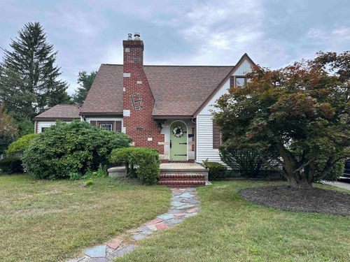 10 Beverly St, Methuen, MA, 01844-1103 | Card Image