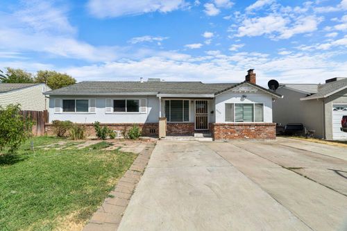 6209 Vista Ave, Sacramento, CA, 95824-3917 | Card Image