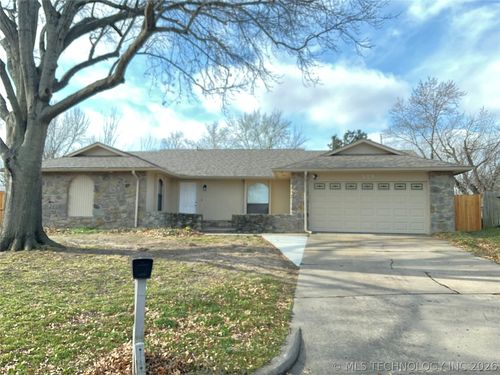 519 South Park St, Broken Arrow, OK, 74011-2435 | Card Image