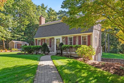 8 Copper Beech Dr, Kingston, MA, 02364-2180 | Card Image