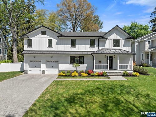 10 Sunset Rd, Demarest, NJ, 07627-2419 | Card Image