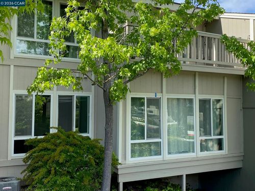 438 Ridgeview Dr, Pleasant Hill, CA, 94523-1028 | Card Image