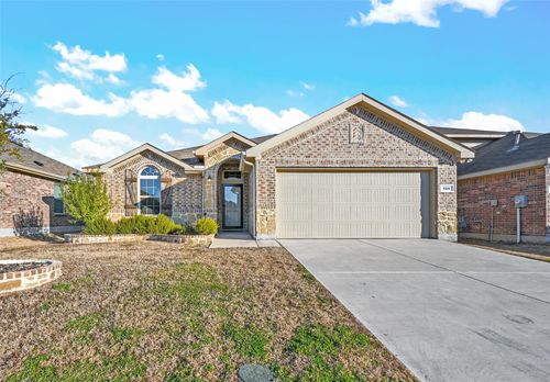 424 Pollyann Trl, Haslet, TX, 76052-1177 | Card Image