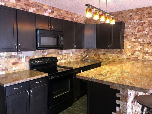 1018-600 Se Three Islands Blvd, Hallandale Beach, FL, 33009 | Card Image