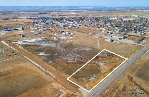 302 E. 8th, Newell, SD, 57760 | Card Image