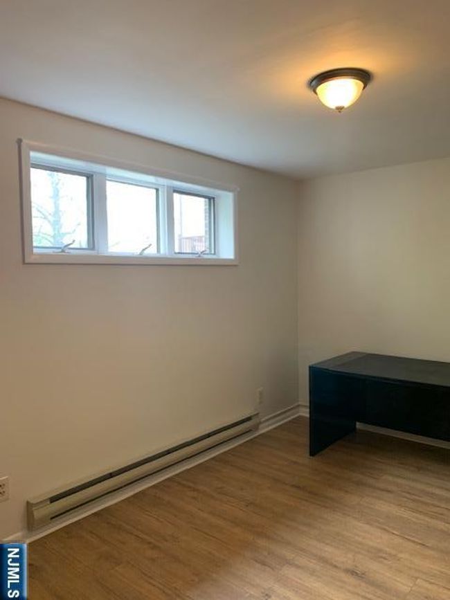 678 Broad St, Townhouse with 2 bedrooms, 3 bathrooms and null parking in Clifton NJ | Image 25