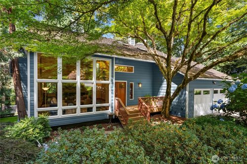 3107 142nd Place Ne, Bellevue, WA, 98007 | Card Image