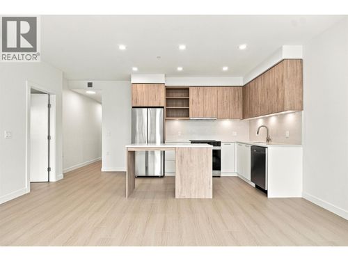 229-82 First St, New Westminster, BC, V3L2G1 | Card Image