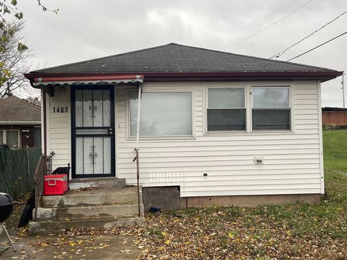 1402 Berkeley Ave, Ford Heights, IL, 60411-3813 | Card Image