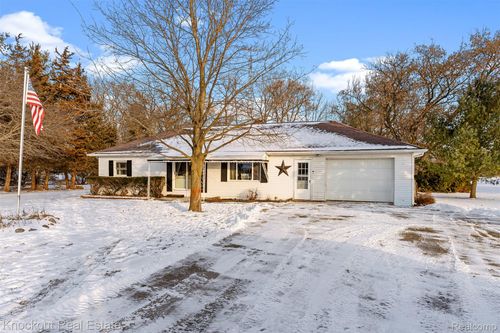 13471 Gera Rd, Birch Run, MI, 48415-9333 | Card Image