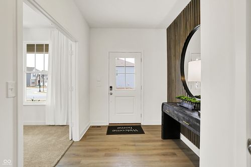 11780 Aubrey Ln, Fishers, IN, 46040-1767 | Card Image