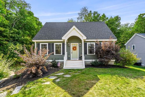 23 Wentworth St, Rollinsford, NH, 03869-8800 | Card Image