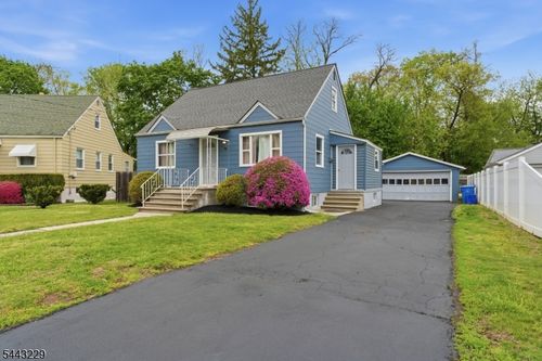 1 Park Pl, North Brunswick, NJ, 08902-1818 | Card Image
