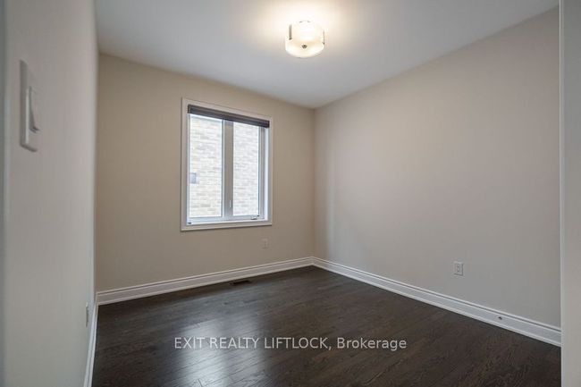 8 Station Dr, House other with 3 bedrooms, 3 bathrooms and 4 parking in Millbrook ON | Image 26