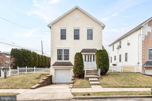 2136 Murray St, PHILADELPHIA, PA, 19115-3929 | Card Image
