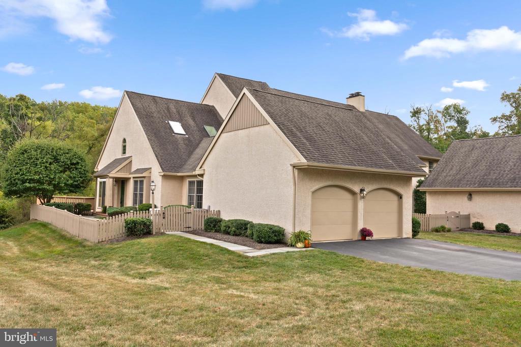 Waynesbrooke Rd, Berwyn, PA 19312