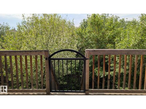 11-13215 153 Ave Nw, Edmonton, AB, T6V0B6 | Card Image