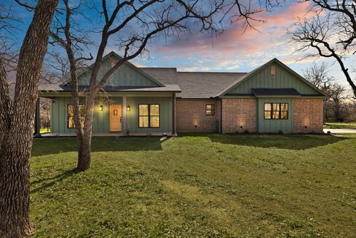 230 Silver Lakes Dr, Sunset, TX, 76270-2165 | Card Image