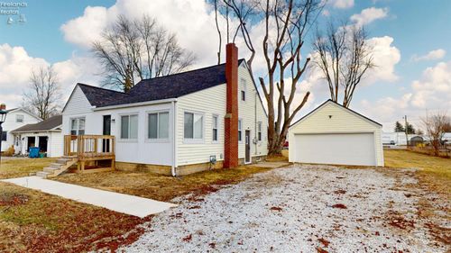 1329 Christy Rd, Fremont, OH, 43420-8744 | Card Image