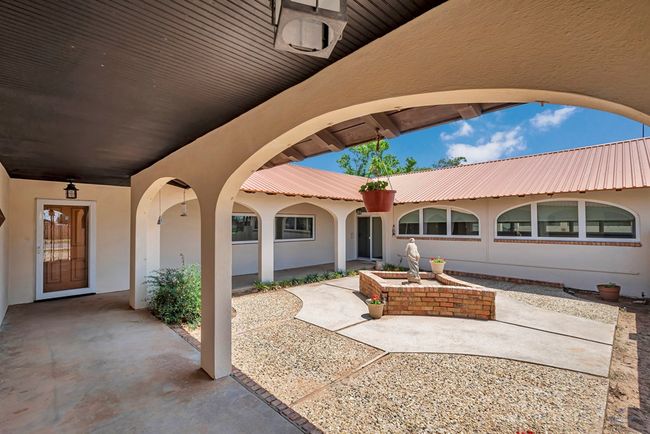 1510 W School, House other with 4 bedrooms, 3 bathrooms and 4 parking in Stanton TX | Image 5