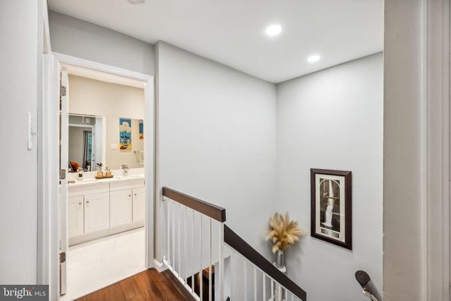 6004 Forrest Hollow Ln, Townhouse with 3 bedrooms, 4 bathrooms and null parking in SPRINGFIELD VA | Image 29