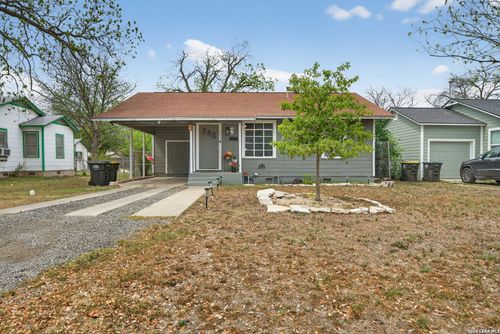 303 Winburn Ave, Schertz, TX, 78154-1822 | Card Image