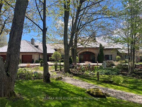 16024 Lakeside Dr, Long Sault, ON, K0C1P0 | Card Image