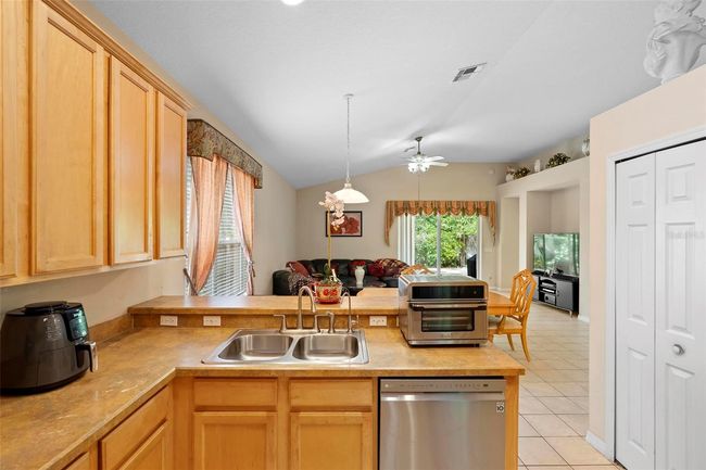 5647 Berwood Dr, House other with 3 bedrooms, 2 bathrooms and null parking in ORLANDO FL | Image 15