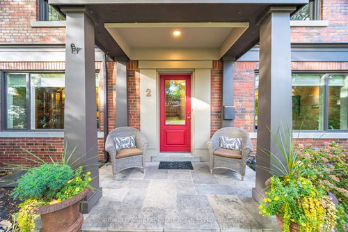 2 Hartfield Crt, Etobicoke, ON, M9A3E3 | Card Image