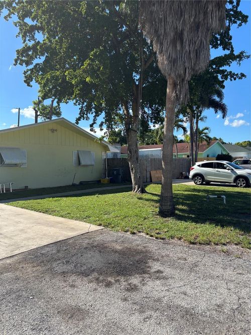 4411 Steven Rd, Lake Worth, FL, 33461-4448 | Card Image