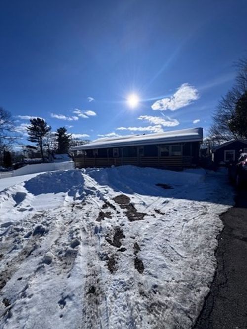 19 Brown St, Spencer, MA, 01562-1701 | Card Image