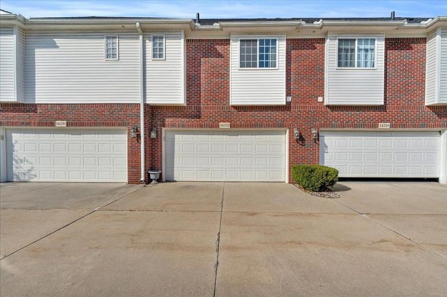 14222 Moravian Manor Cir, Condo with 2 bedrooms, 2 bathrooms and null parking in Sterling Heights MI | Image 23