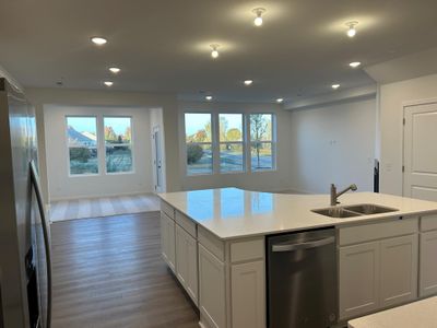 Very open floorplan with a sunroom | Image 2